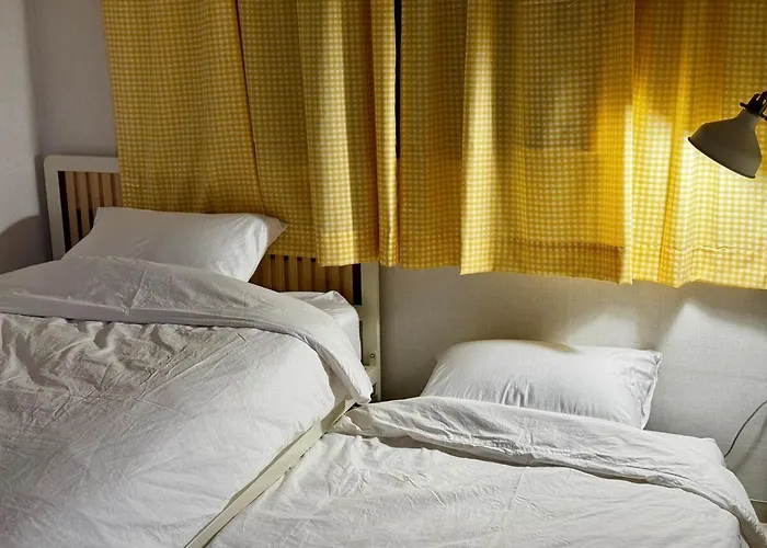 Monet Garden Cozy And Greeny 2 In Sinchon Apartment Seoul