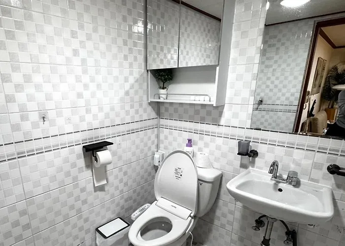 Apartment Monet Garden Cozy And Greeny 2 In Sinchon *