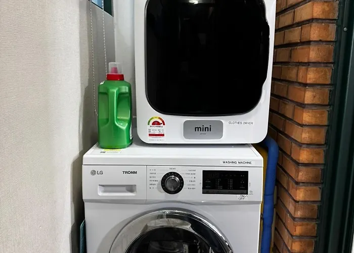 Monet Garden Cozy And Greeny 2 In Sinchon *